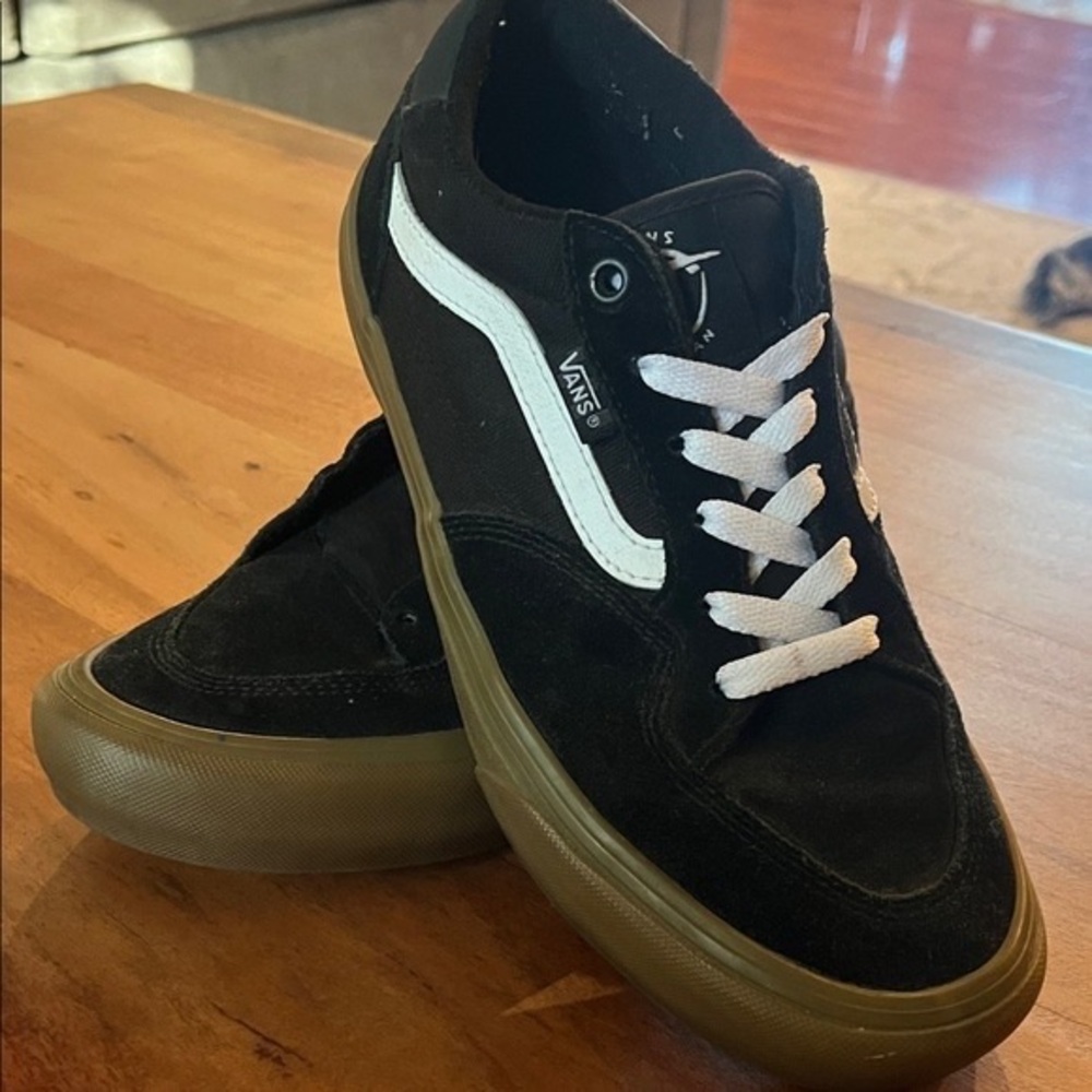 Vans Men's Black and White Sneakers with Brown Sole